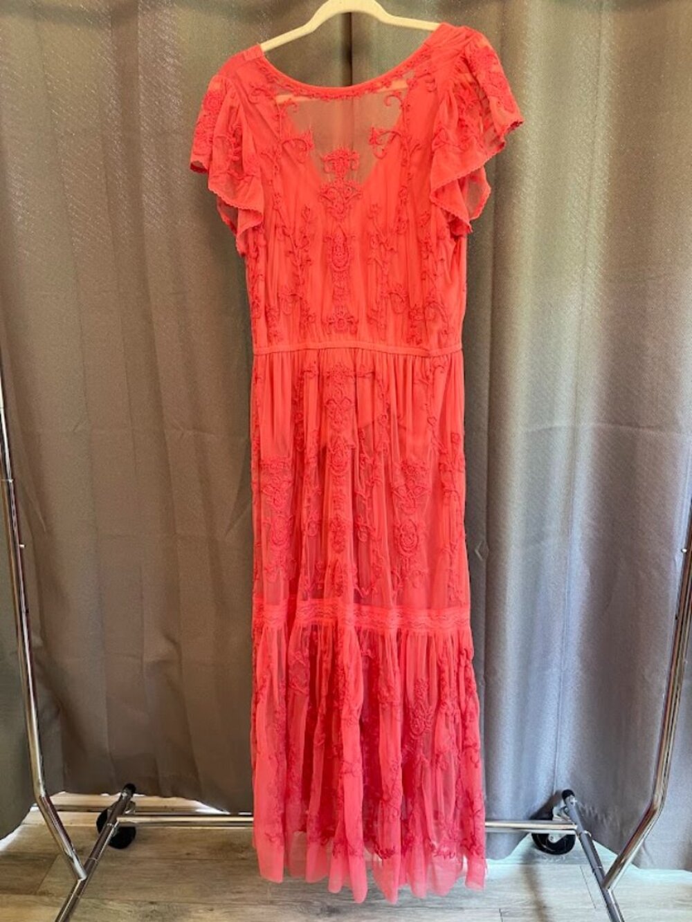 Sundance Coral Pink Size LARGE Mayfield Embroidered Lace Cap Sleeve Dress